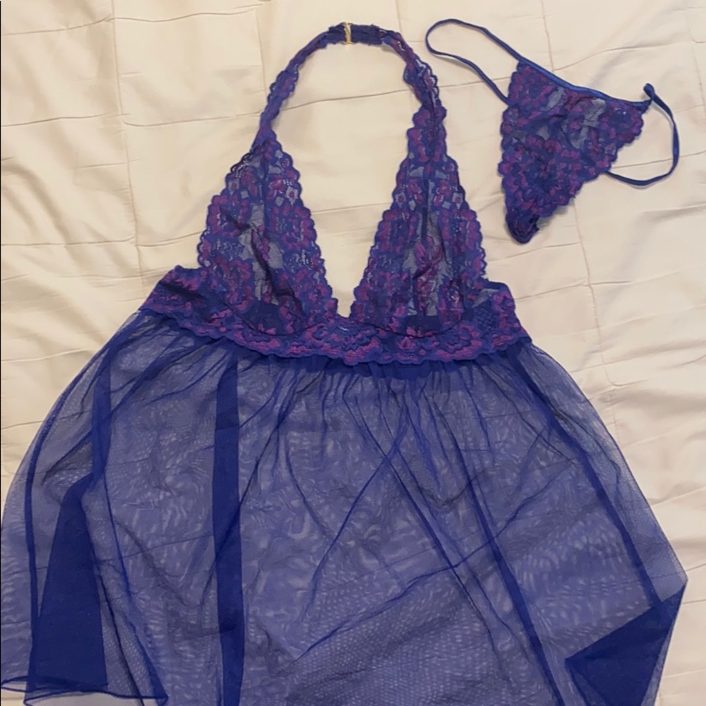 Victoria’s Secret negligee set